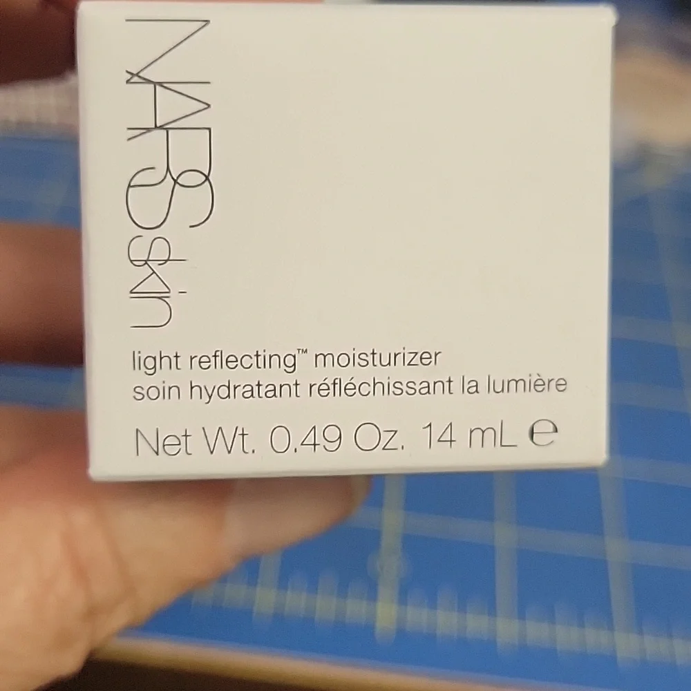 NARS Skin Light Reflecting Moisturizer 0.49 oz NEW in Box